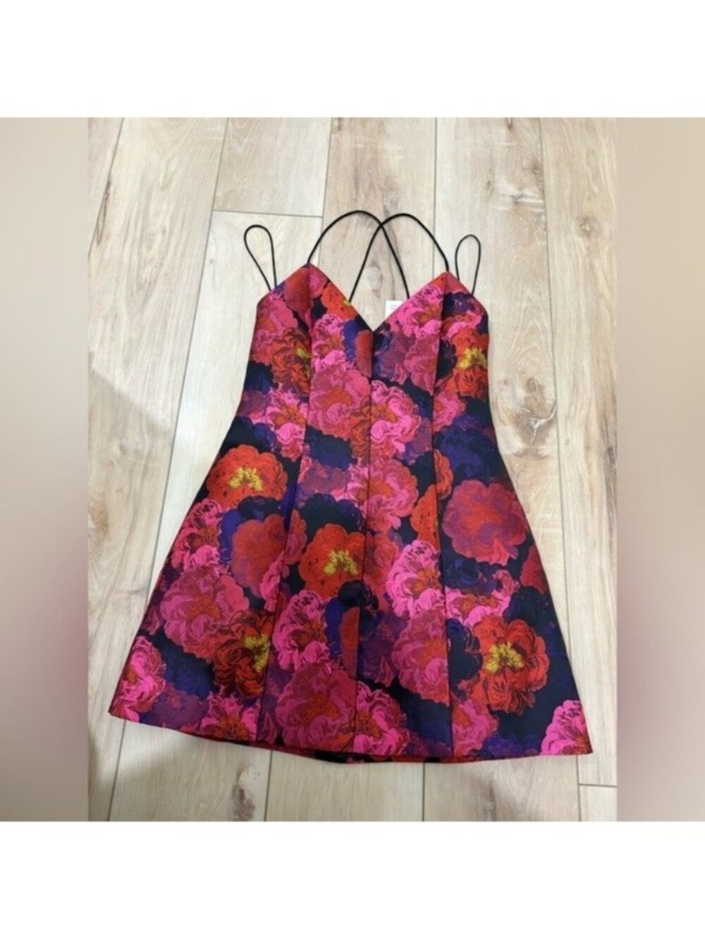 Alice + Olivia Tayla floral-print jacquard mini dress. - Picture 3 of 15